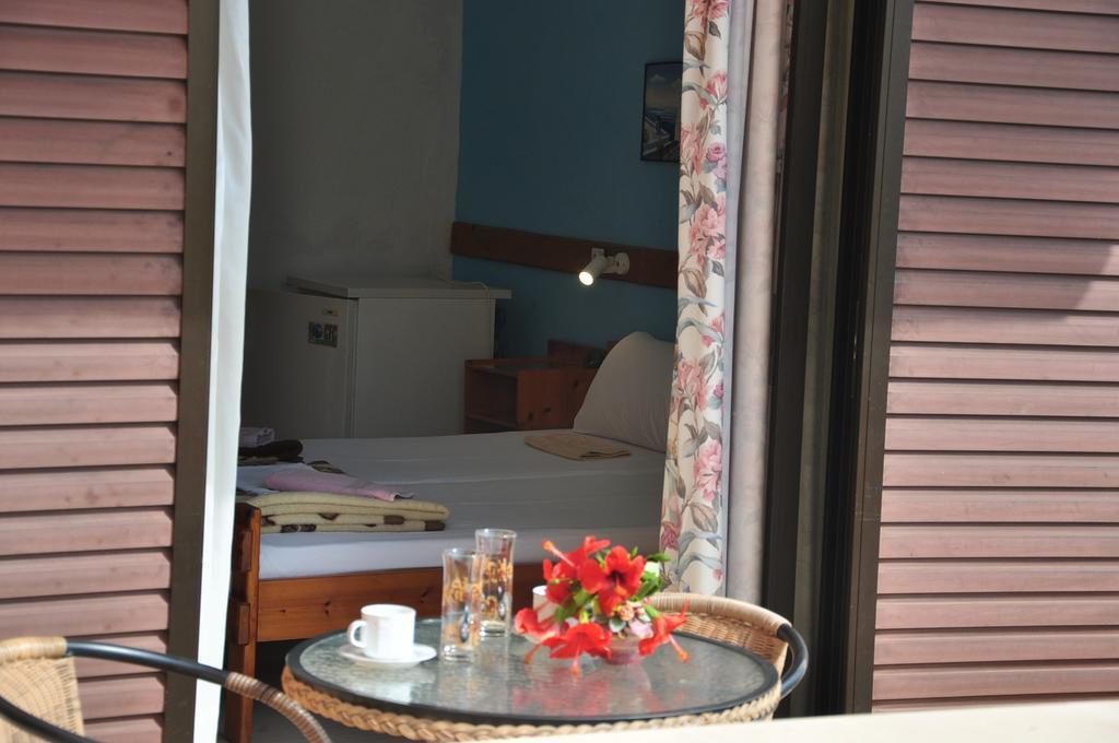 House Margot Hotel Palekastro Room photo